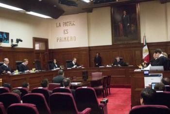 SCJN avala 20 a&ntilde;os de prisi&oacute;n a expolic&iacute;as que extorsionen 