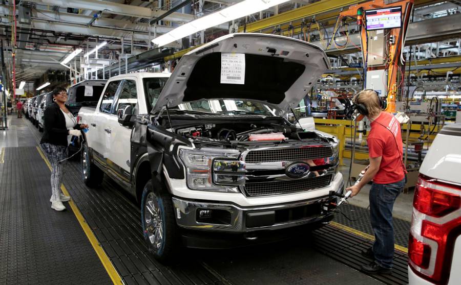 Ford planea retomar ritmo de producción en julio