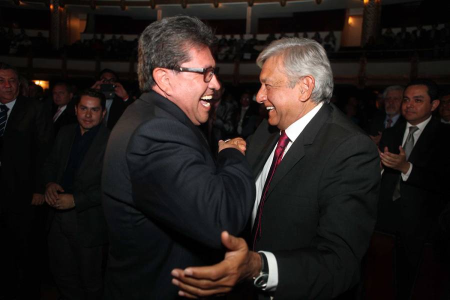 AMLO respalda polémico proyecto de ley para fusionar entes reguladores