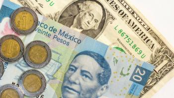 Peso retrocede tras perspectivas de FED; cotiza en 22.28 por d&oacute;lar