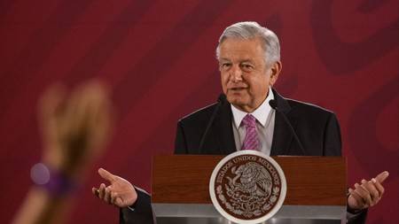 PAN acusa ante INE a AMLO por uso indebido de recursos 