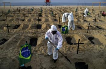 Mueren m&aacute;s en Am&eacute;rica  que en Europa por Covid