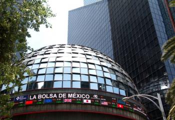 Bolsa mexicana gana por compras de oportunidad tras fuerte declive