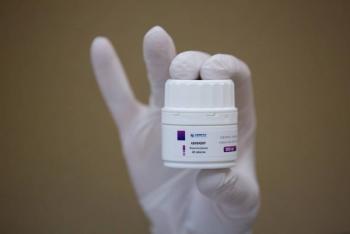 Distribuyen en cl&iacute;nicas de Rusia, primer medicamento contra el Covid-19