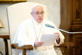 Papa Francisco pide “tender la mano a los pobres”