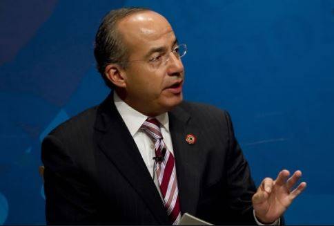 Felipe Calderón lamenta el deceso de Aarón Padilla