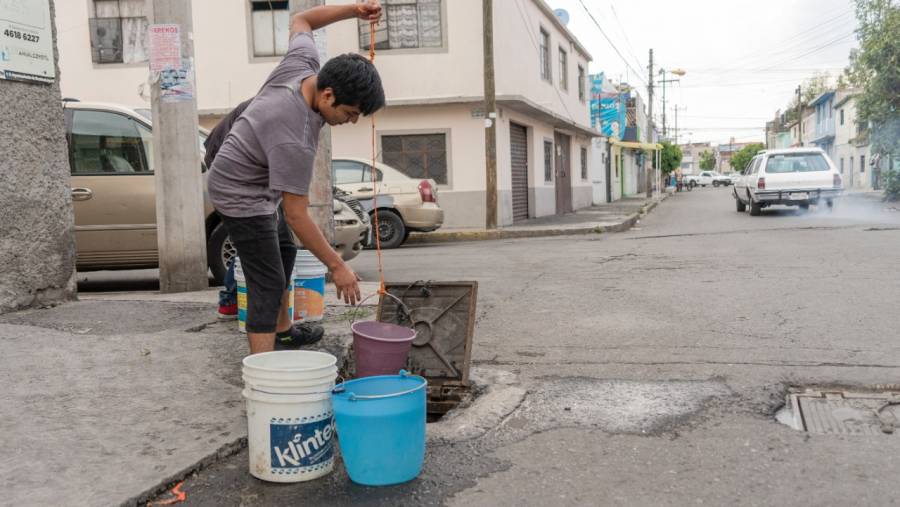 Sin agua, Neza resiste en el pico de la pandemia