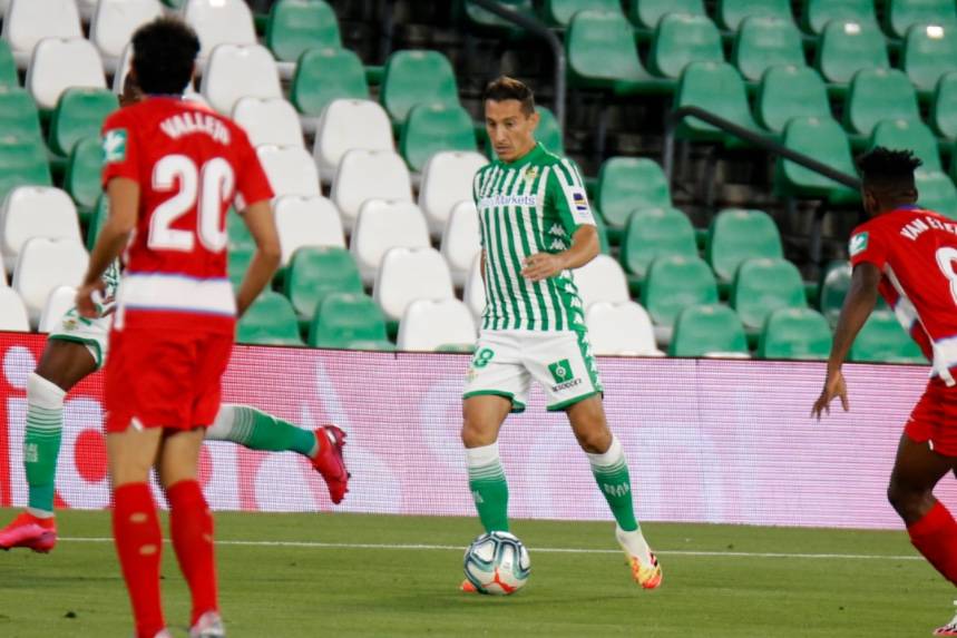 El Betis de Guardado y Lainez empatan ante el Granada