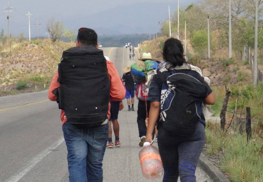 México suspende envío trabajadores a Canadá tras muertes por Covid-19