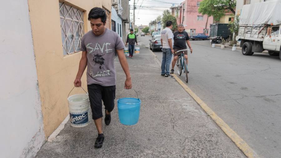 Neza, con más muertos por Covid... y sin agua