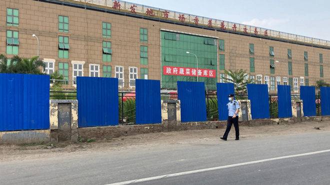 Busca Beijing frenar propagación de COVID.-19, ante nuevo brote