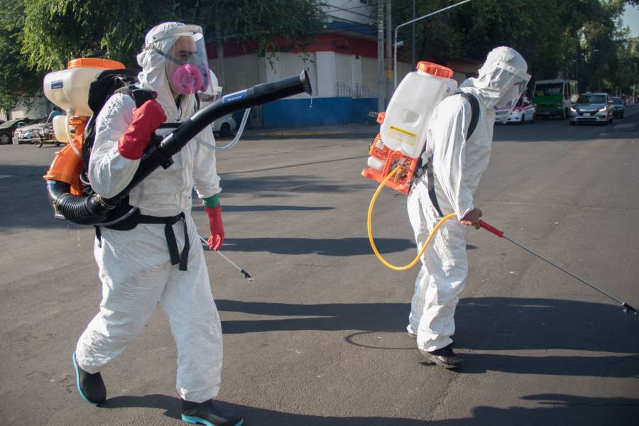 Sanitizan en BJ lugares públicos y privados