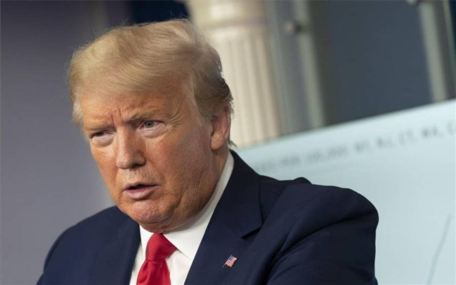 Trump busca que libro de Bolton no vea la luz