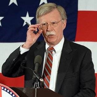 Trump pidió ayuda a China para ganar elección según John Bolton