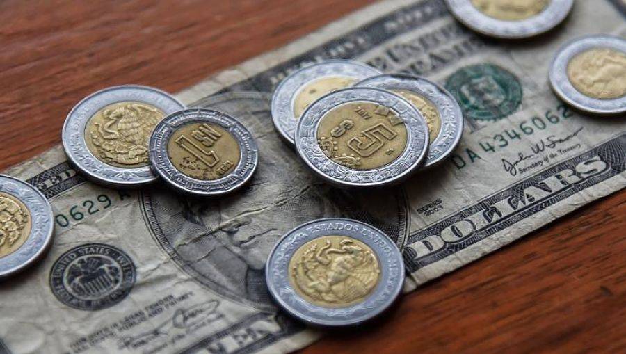 Peso mexicano gana ante expectativas de recuperación económica