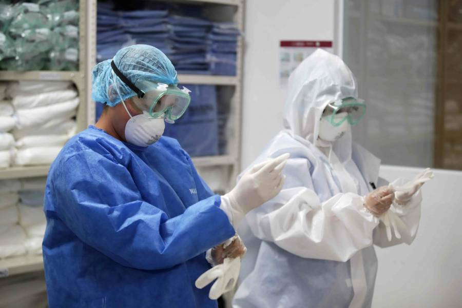 Revela IMSS que desplegó a mas de 16 mil profesionales de salud para enfrentar Covid