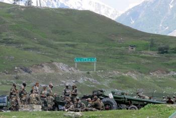 Disputa entre India y China deja 20 soldados muertos