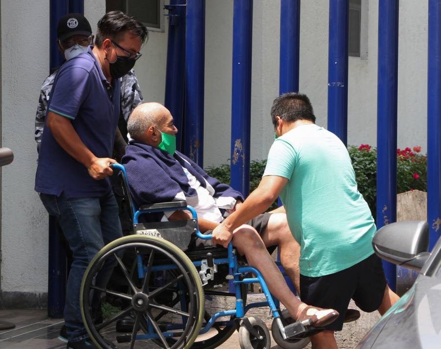 La OMS recomienda mantener a los adultos mayores vacunados durante el Covid-19