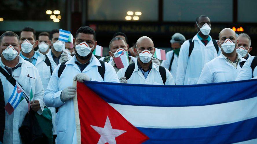 México podría recibir sanción de EU por apoyar a médicos cubanos