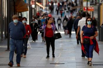 Espa&ntilde;a aportar&aacute; 4.250 mln euros para ayudar a su golpeada industria del turismo