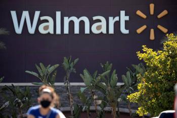 Walmart le entra a la telefon&iacute;a e internet
