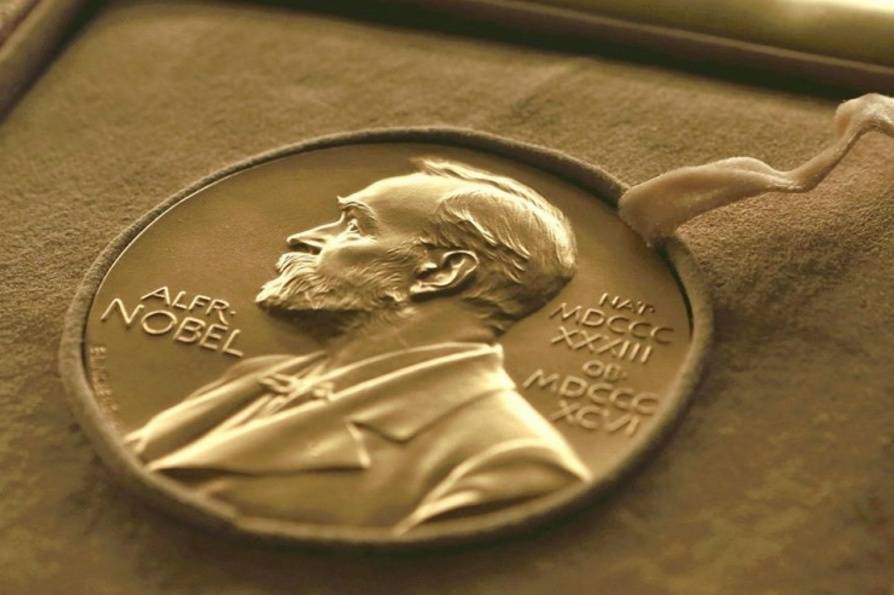 Proponen a Nobel de Química para Comité Técnico de Covid