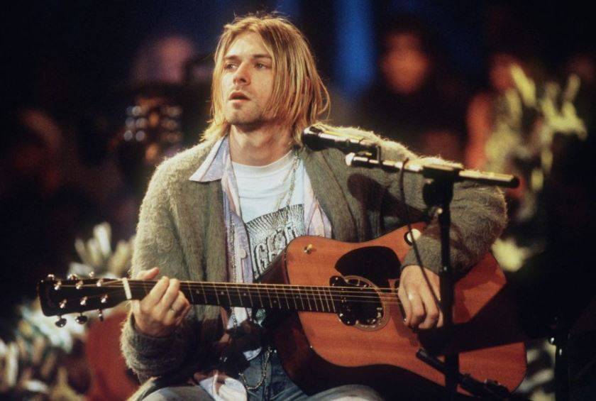 Guitarra que tocó Kurt Cobain supera la cifra del millón de dólares en subasta