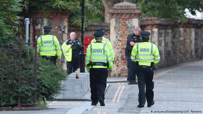 Detienen a hombre que apuñaló a varias personas en Londres