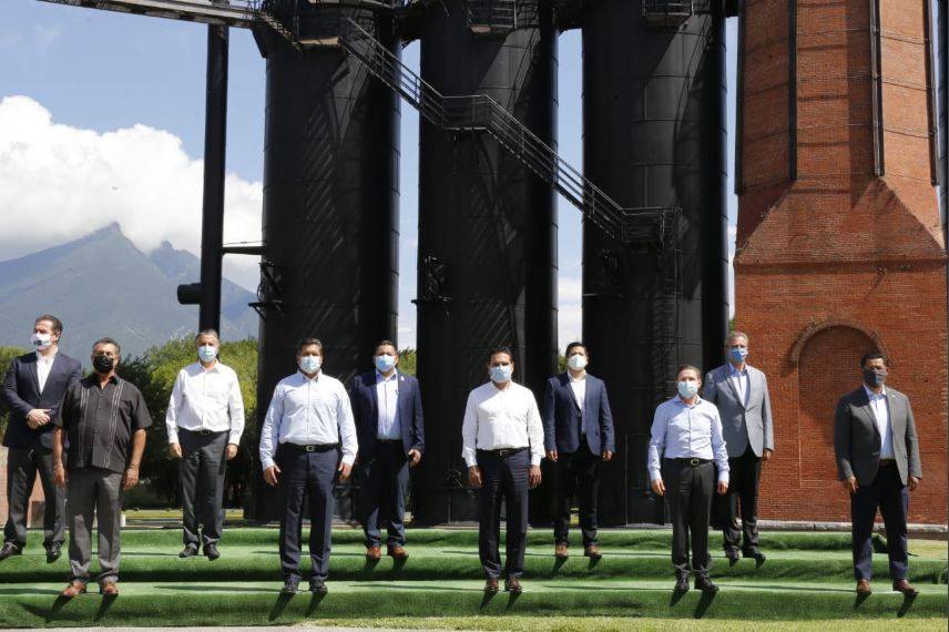 Ocho gobernadores piden diálogo con AMLO y exigen recursos para reapertura económica
