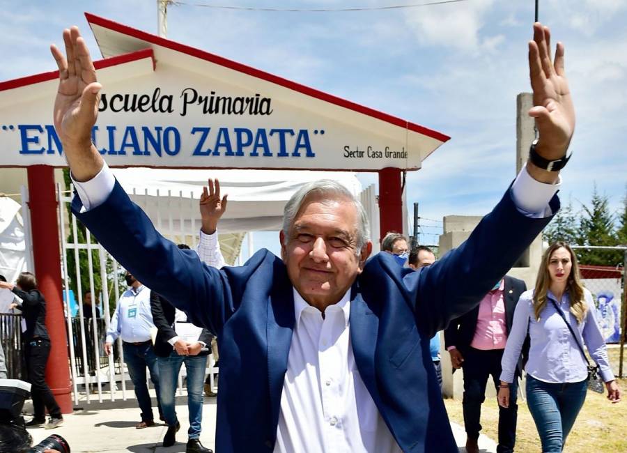AMLO felicita a padres de México: “Siempre recordados”