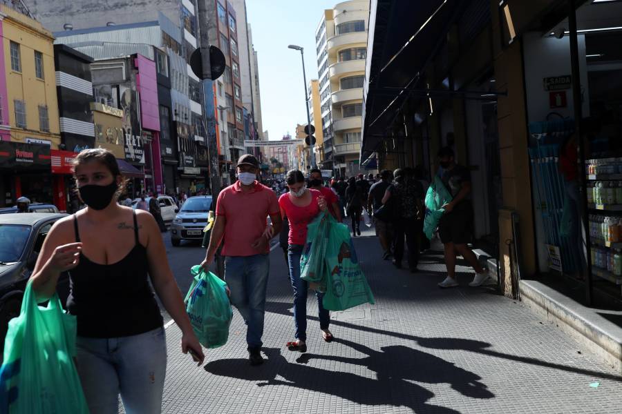 Brasil registra más de 21 mil casos de Covid-19 en un día