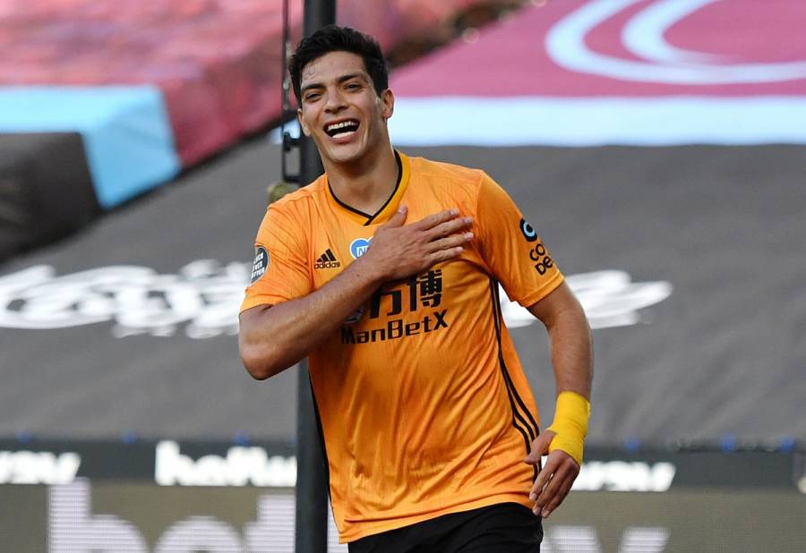 Juventus enloquece por Raúl Jiménez; Wolves pide 60 millones de euros