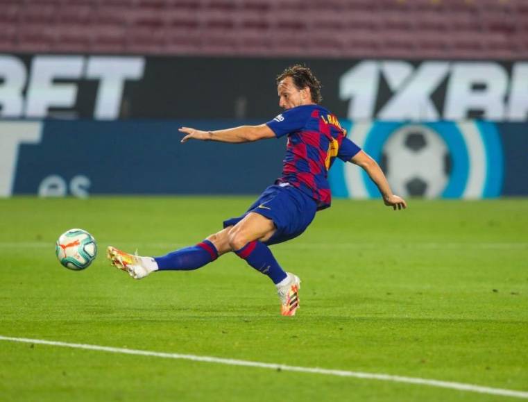 Un Barcelona con dudas recupera el liderato en LaLiga