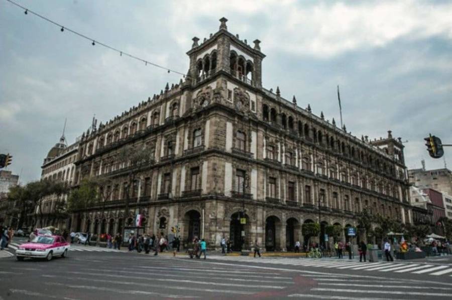 “Mañanera” desde Palacio del Ayuntamiento en cumpleaños de Sheinbaum