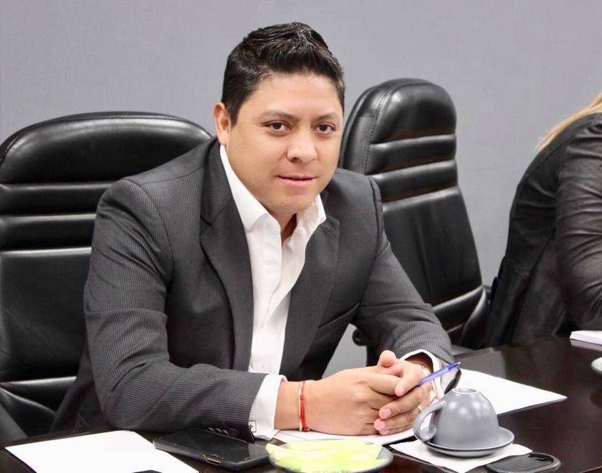 Gallardo encabeza preferencias en SLP: Mitofsky