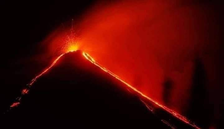 Detectan actividad en 3 volcanes en Guatemala