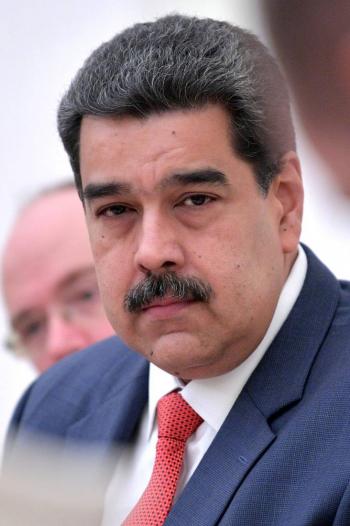 Maduro podr&iacute;a someter su cargo a refer&eacute;ndum