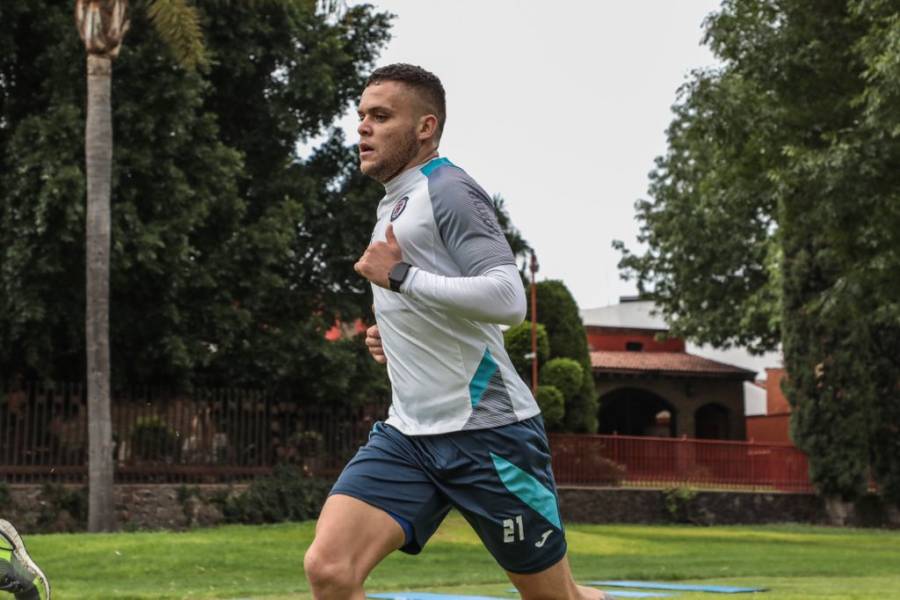 Tras recuperarse de Covid-19, Jonathan Rodríguez regresa a entrenamientos con Cruz Azul