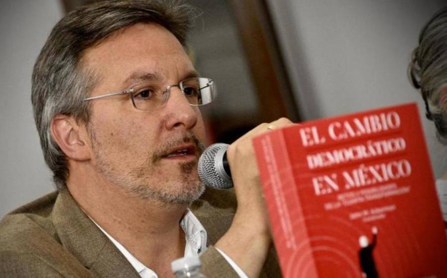 PAN pide expulsar a Ackerman de comité electivo