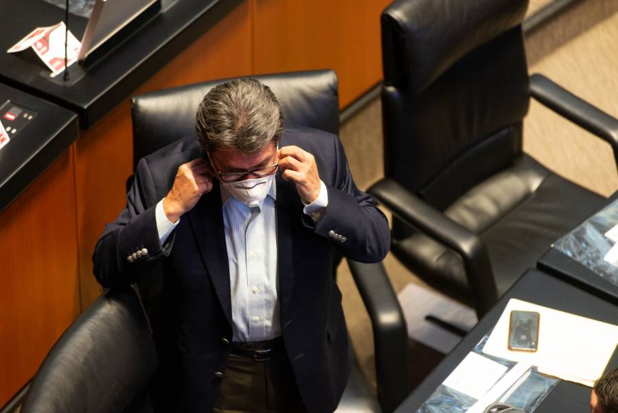 Monreal muestra medidas de seguridad en el Senado