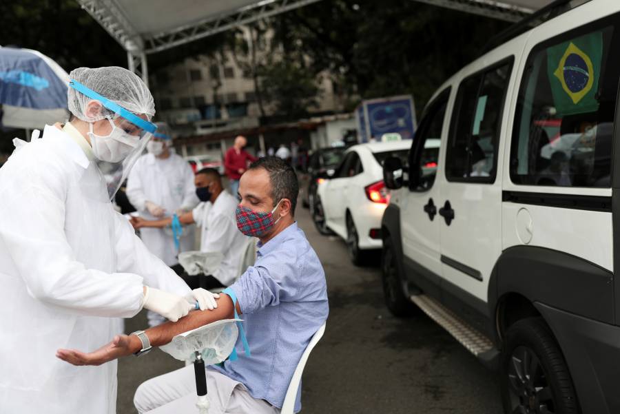 Sao Paulo espera aprobación de ensayo de vacuna china contra el Covid-19