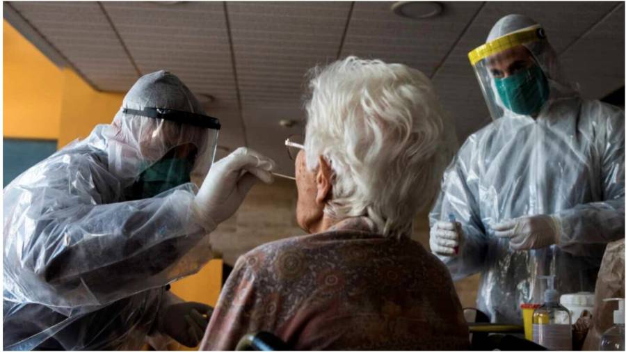 Rinden a homenaje  a los ancianos caídos