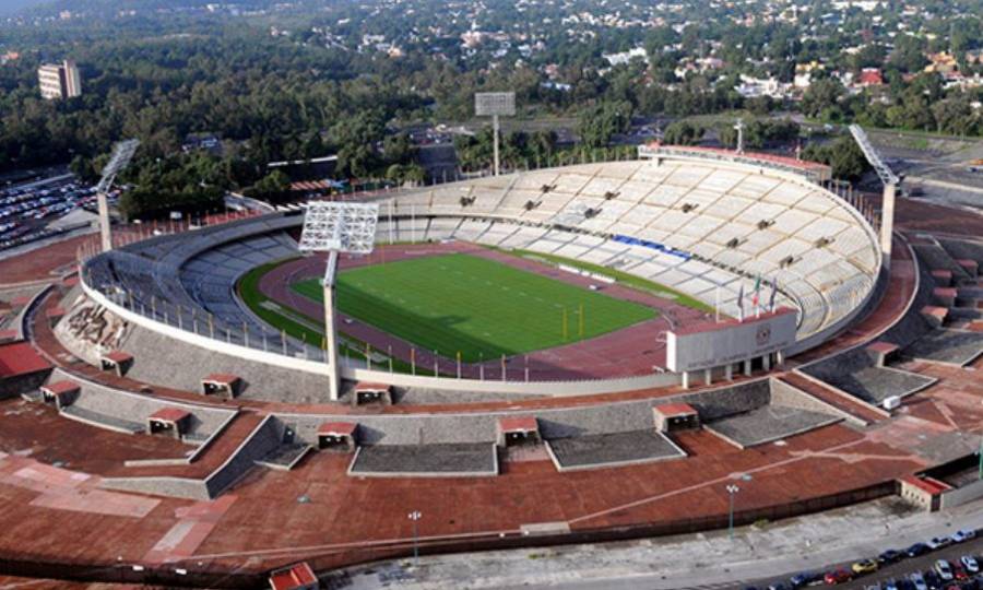 Sanitizan Estadio Olímpico de CU