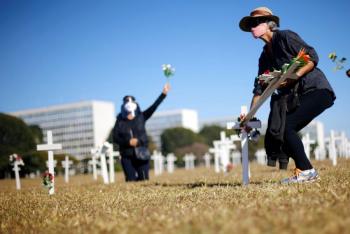 El mundo rebasa 10 millones de casos  y medio mill&oacute;n de muertes por Covid