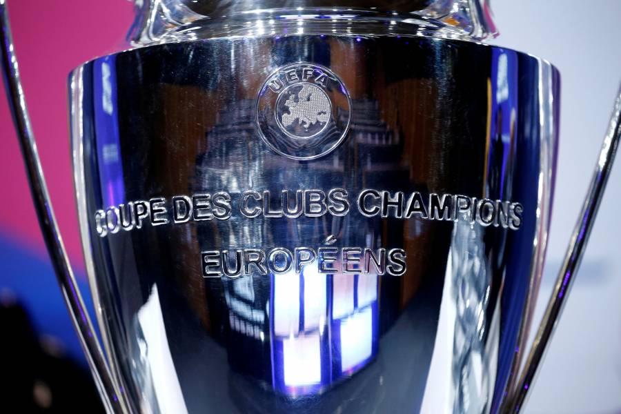 UEFA se compromete a organizar la final de la Champions en Lisboa