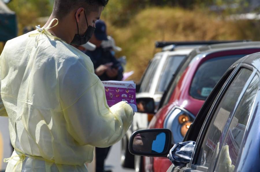 Saltillo continúa multando a automovilistas sin cubrebocas