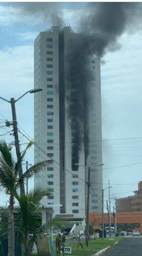 Incendio en torre departamental en Boca del Río, Veracruz
