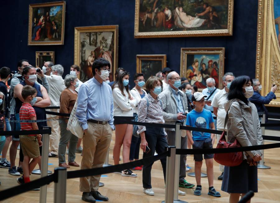 Museo del Louvre reabre tras permanecer cerrado casi cuatro meses por Covid-19