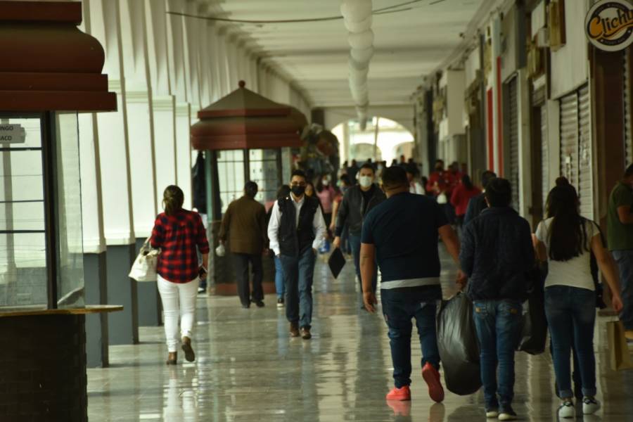 Se aprueban multas de 2,600 pesos y arrestos de hasta 23 horas por no usar cubrebocas en Toluca