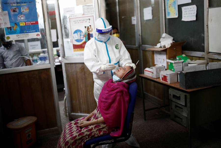 India se convierte en el tercer pa&iacute;s con m&aacute;s casos de Covid-19